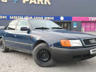 Audi 100, 1992