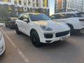 Porsche Cayenne 2015 года за 24 000 000 тг. в Астана