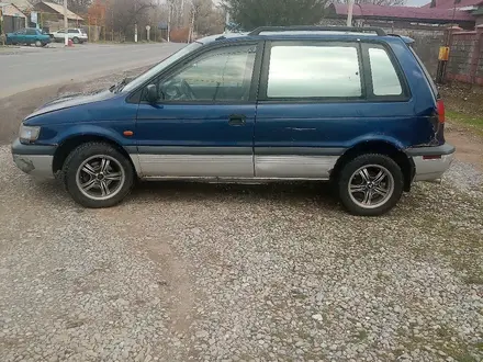 Mitsubishi Space Runner 1998 года за 1 200 000 тг. в Шымкент