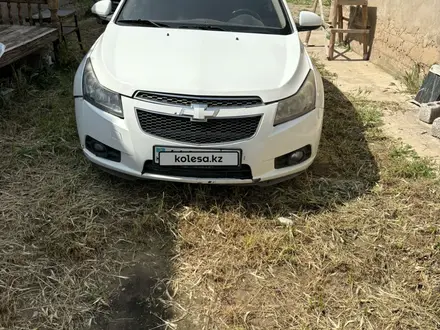 Chevrolet Cruze 2011 года за 2 600 000 тг. в Шымкент – фото 3