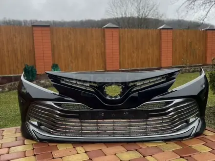 Бамперы передний на Toyota за 50 000 тг. в Алматы