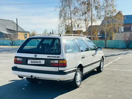 Volkswagen Passat 1993 года за 2 390 000 тг. в Павлодар – фото 2