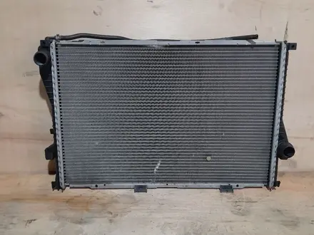 Радиатор на БМВ Е39 ресталинг за 40 000 тг. в Алматы – фото 2