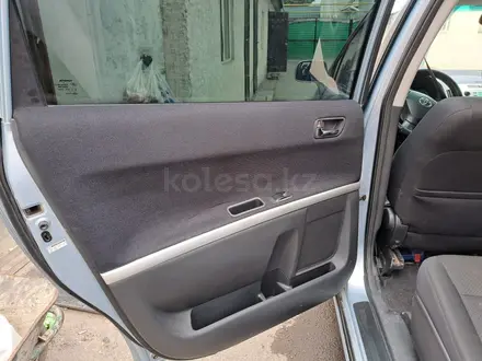 Toyota Corolla Verso 2004 года за 4 500 000 тг. в Алматы – фото 13