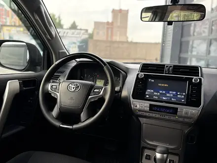 Toyota Land Cruiser Prado 2018 года за 19 000 000 тг. в Астана – фото 26