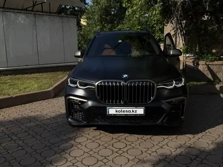 BMW X7 2022 года за 53 000 000 тг. в Алматы – фото 2