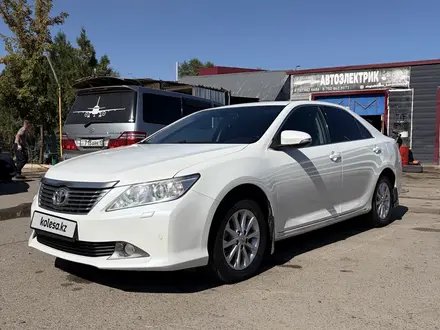 Toyota Camry 2014 года за 8 400 000 тг. в Алматы – фото 3