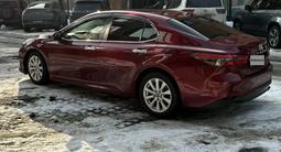 Toyota Camry 2018 года за 12 800 000 тг. в Алматы – фото 4