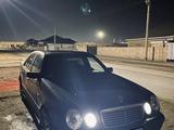 Mercedes-Benz E 320 1997 годаүшін2 200 000 тг. в Жанаозен – фото 5