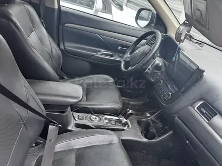 Mitsubishi Outlander 2012 года за 5 700 000 тг. в Алматы – фото 6