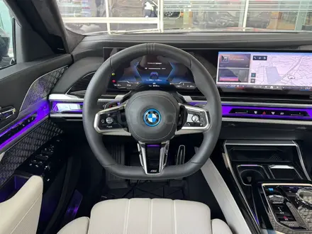 BMW i7 2025 года за 108 000 000 тг. в Алматы – фото 15