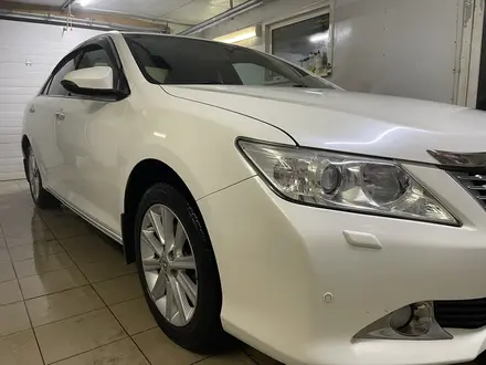 Toyota Camry 2014 года за 9 600 000 тг. в Заречное – фото 33