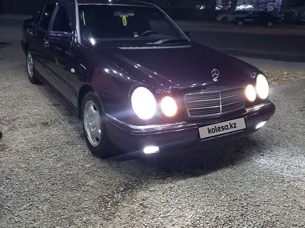 Mercedes-Benz E 280 1997 года за 3 200 000 тг. в Туркестан