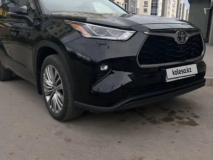 Toyota Highlander 2022 года за 31 300 000 тг. в Астана – фото 12