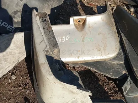 Брызговик левый за 5 000 тг. в Алматы