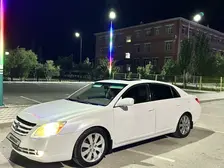 Toyota Avalon, 2005