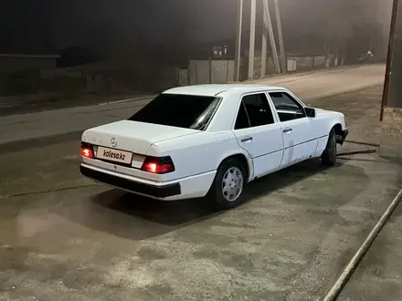 Mercedes-Benz E 230 1988 года за 670 000 тг. в Шымкент – фото 4