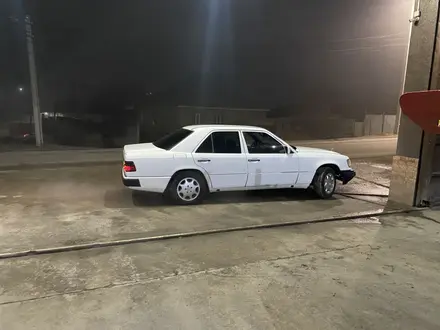 Mercedes-Benz E 230 1988 года за 670 000 тг. в Шымкент – фото 5