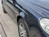 Mercedes-Benz E 240 2002 года за 6 000 000 тг. в Тараз – фото 3