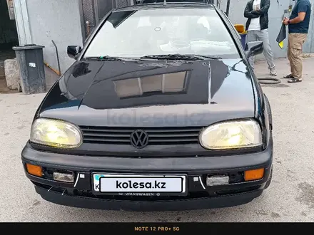 Volkswagen Golf 1995 годаүшін1 400 000 тг. в Шымкент