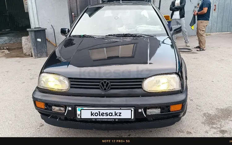 Volkswagen Golf 1995 годаүшін1 400 000 тг. в Шымкент