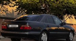 Mercedes-Benz E 320 2001 годаүшін4 500 000 тг. в Актау – фото 3