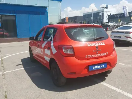 Renault Sandero 2018 года за 2 490 000 тг. в Алматы – фото 4