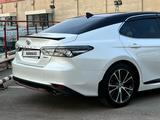 Toyota Camry 2020 года за 16 500 000 тг. в Алматы – фото 4