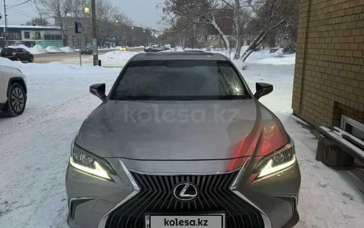 Lexus ES 250 2020 годаfor22 000 000 тг. в Усть-Каменогорск