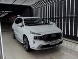 Hyundai Santa Fe 2021 года за 13 500 000 тг. в Караганда