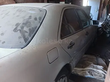 Mercedes-Benz C 180 1993 года за 700 000 тг. в Караганда – фото 3