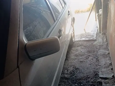 Mercedes-Benz C 180 1993 года за 700 000 тг. в Караганда – фото 4