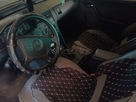Mercedes-Benz C 180 1993 года за 700 000 тг. в Караганда – фото 5