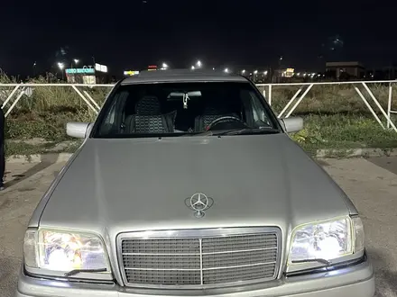 Mercedes-Benz C 280 1994 года за 2 300 000 тг. в Алматы – фото 2