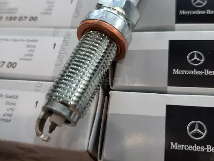 Свеча зажигания Mercedes Benz M270 M274 за 11 000 тг. в Астана – фото 2
