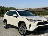 Toyota RAV4 2022 года за 9 200 000 тг. в Алматы
