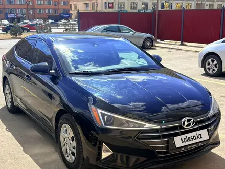 Hyundai Elantra 2019 года за 5 500 000 тг. в Актау