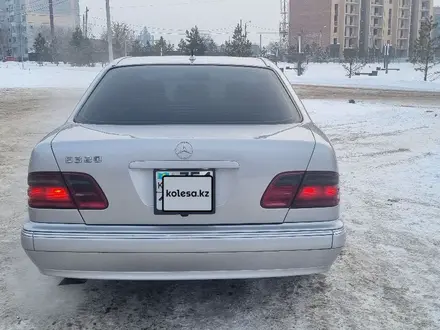 Mercedes-Benz E 320 1999 года за 5 300 000 тг. в Петропавловск – фото 4