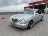 Mercedes-Benz E 320 1999 года за 4 500 000 тг. в Алматы – фото 2