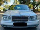 Mercedes-Benz C 220 1996 годаfor2 000 000 тг. в Талдыкорган – фото 2