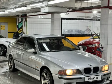 BMW 525 1998 года за 3 150 000 тг. в Астана – фото 2