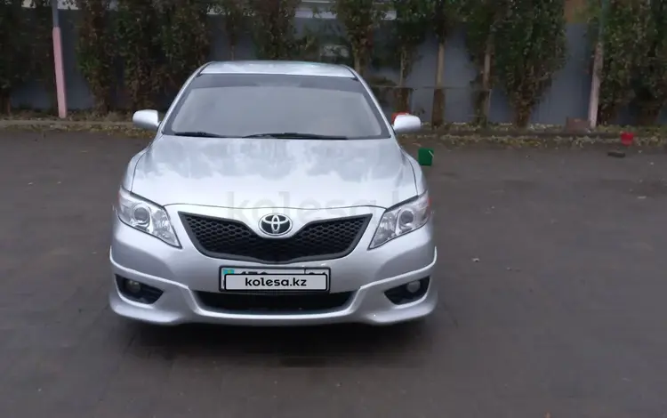 Toyota Camry 2011 годаfor6 800 000 тг. в Актобе