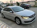Volkswagen Passat 2013 годаүшін4 700 000 тг. в Жанаозен – фото 4