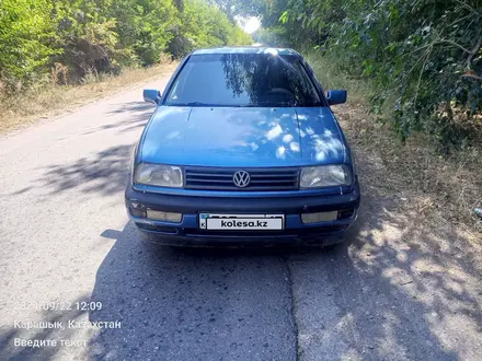 Volkswagen Vento 1993 года за 1 200 000 тг. в Туркестан – фото 3