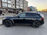 Infiniti QX70 2014 года за 11 500 000 тг. в Актобе – фото 2
