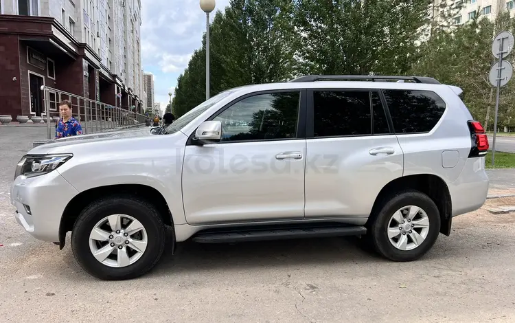 Toyota Land Cruiser Prado 2017 годаfor21 500 000 тг. в Астана