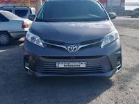 Toyota Sienna 2017 годаүшін15 500 000 тг. в Астана