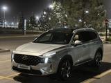 Hyundai Santa Fe 2022 года за 15 500 000 тг. в Алматы