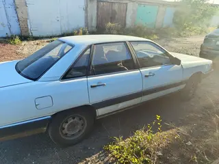 Audi 100, 1986