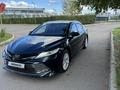Toyota Camry 2020 года за 14 000 000 тг. в Астана – фото 2